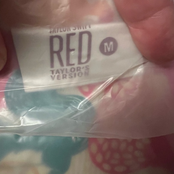 Taylor Swift Red Squirrel PJs “we are never getting back together” - Picture 3 of 4